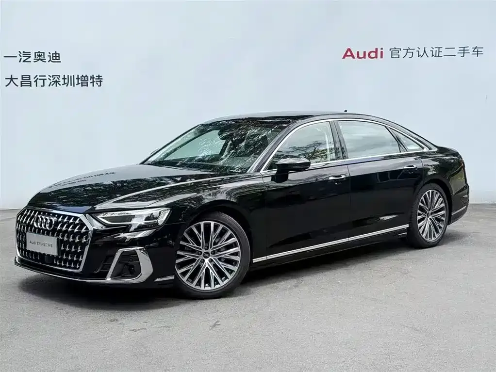 Audi A8 — фото 1