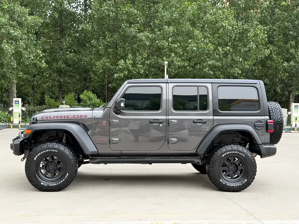 Jeep Wrangler — фото 5