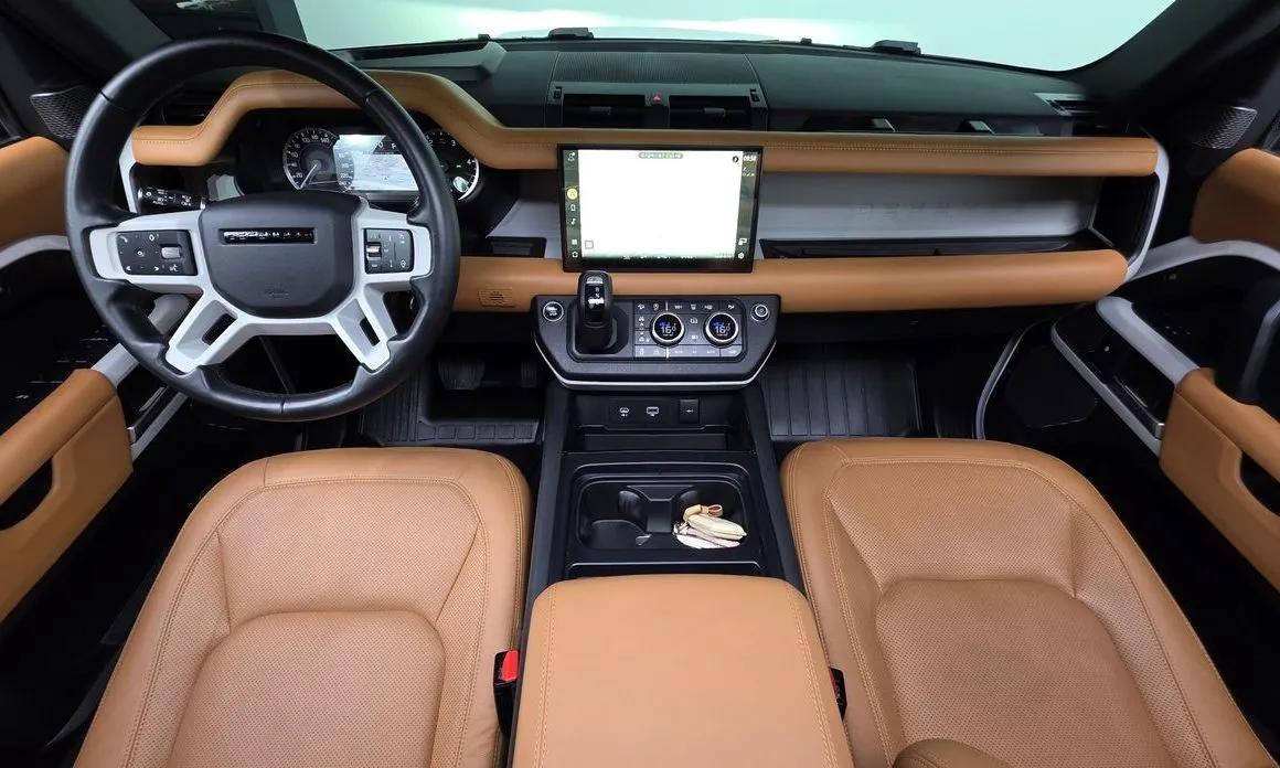 Land Rover Defender 2023 из KR, фото 8