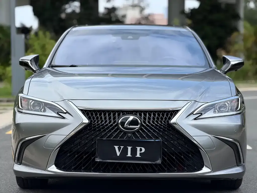 Lexus ES — фото 3