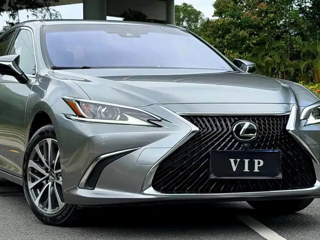 Lexus ES — фото 7