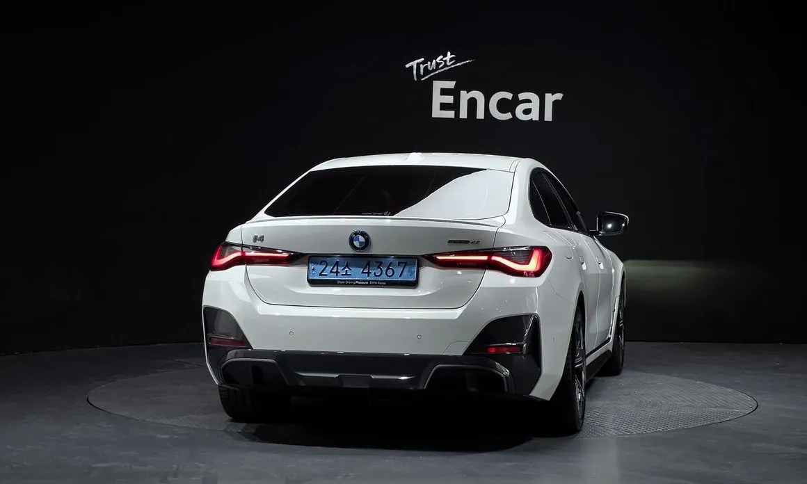 BMW i4 2024 из KR, фото 2
