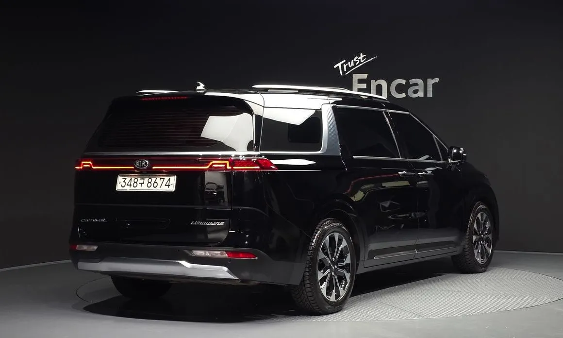 Kia Carnival — фото 3