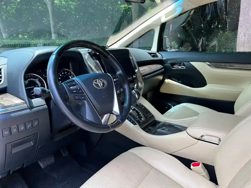 Toyota Vellfire 2021 из CN, фото 5