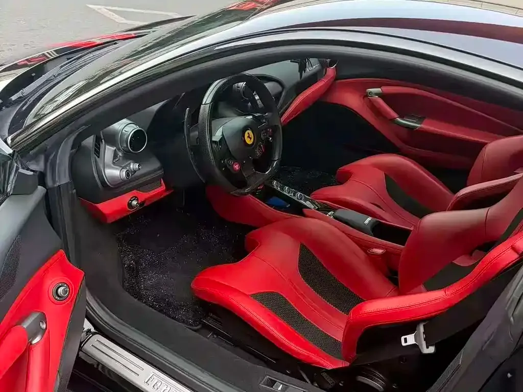 Ferrari F8 — фото 5