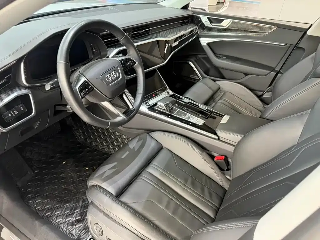Audi A7 2022 из CN, фото 7