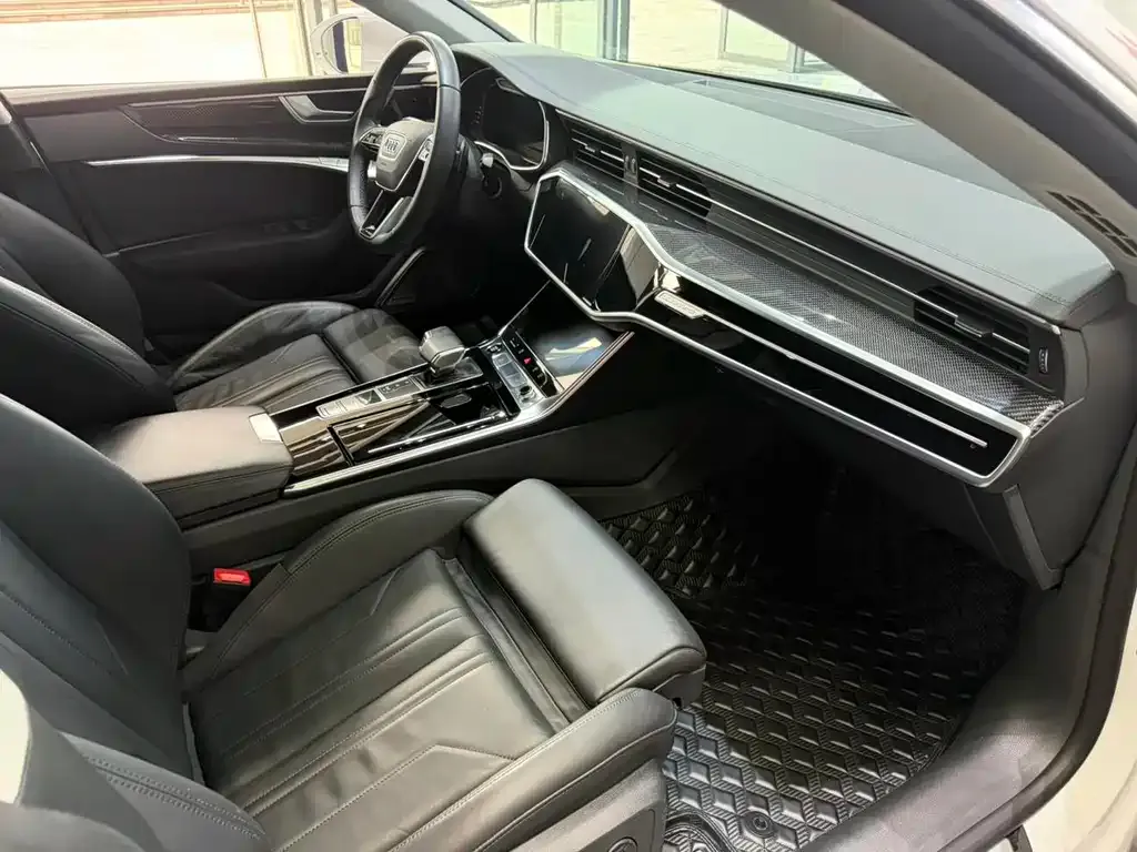 Audi A7 2022 из CN, фото 8