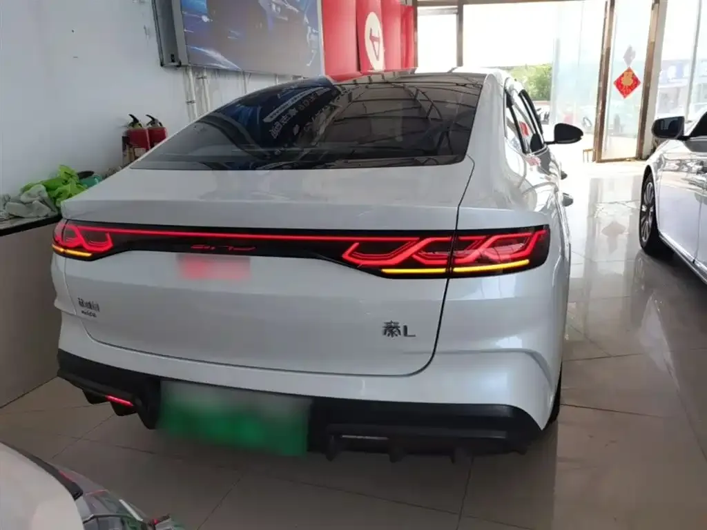 BYD Qin L — фото 4