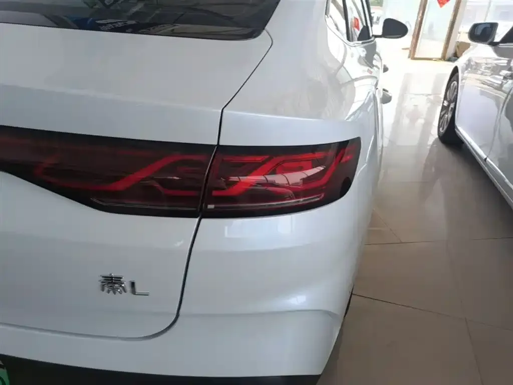 BYD Qin L — фото 3