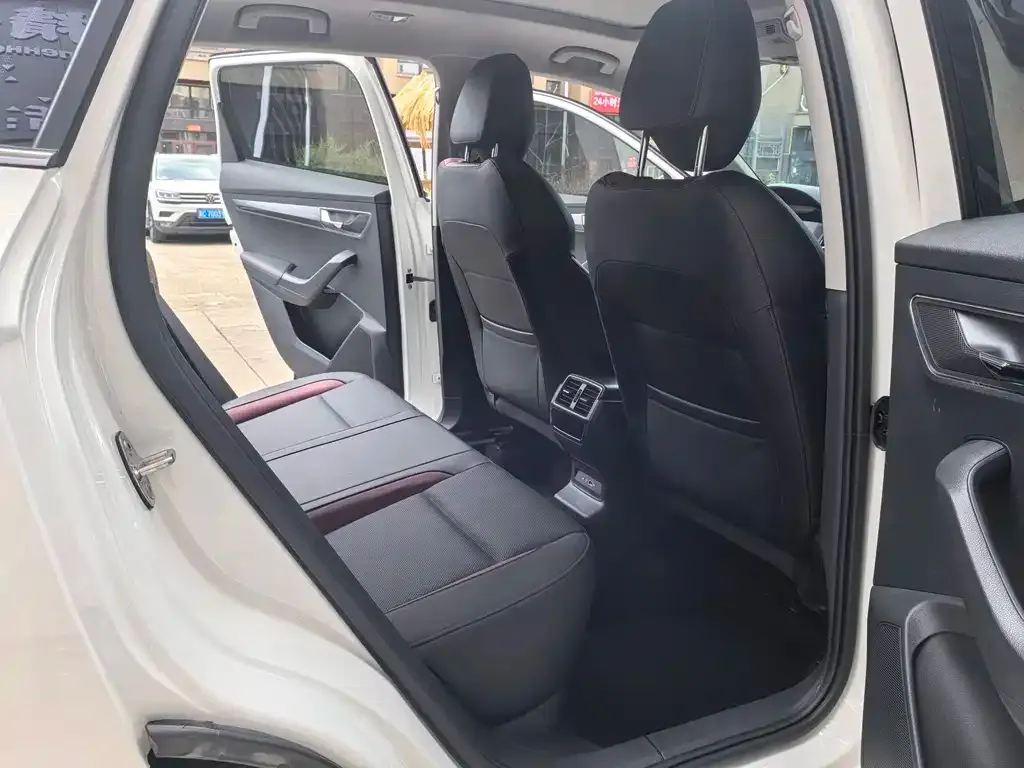 Skoda Karoq — фото 2