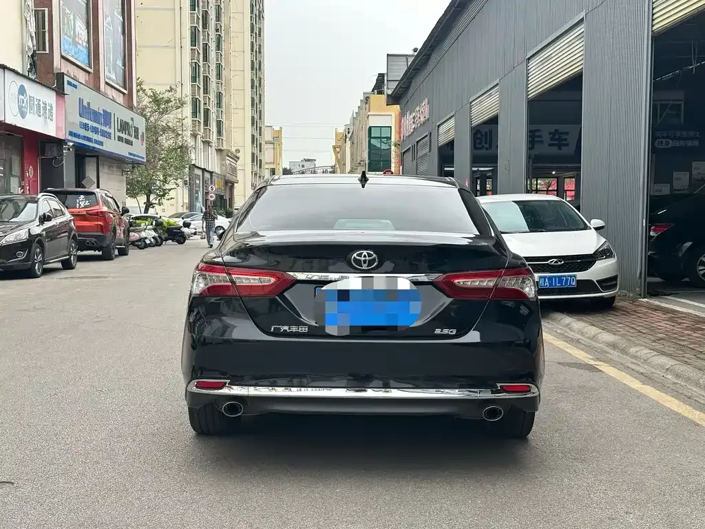 Toyota Camry 2023 из CN, фото 8