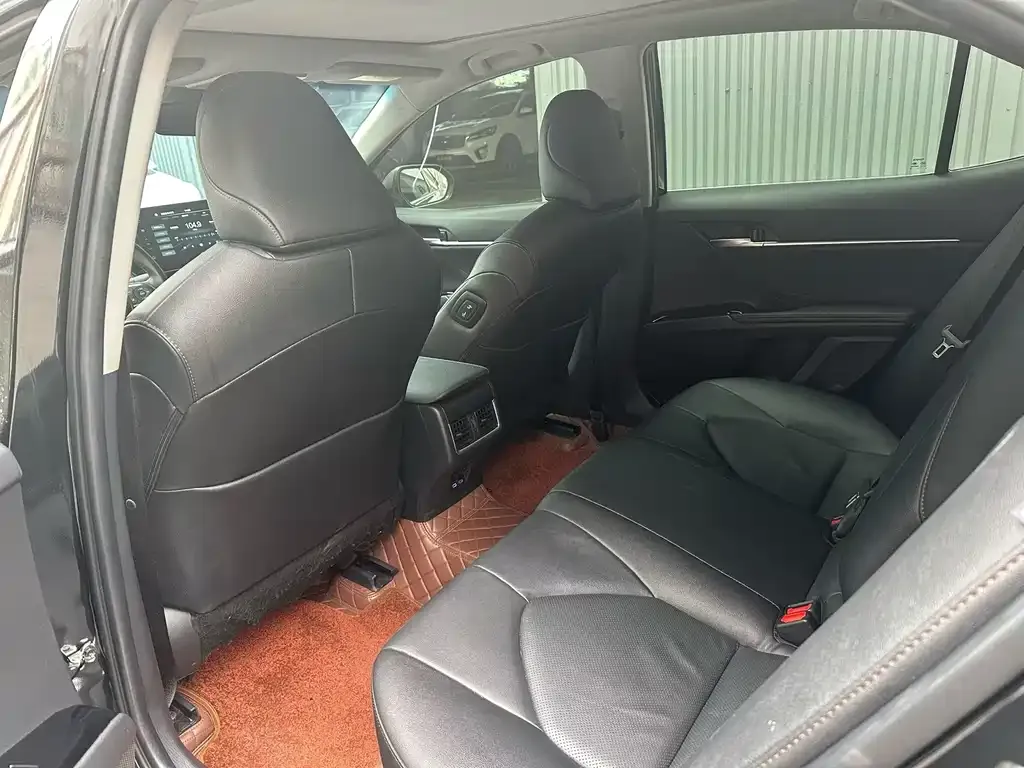 Toyota Camry 2023 из CN, фото 6