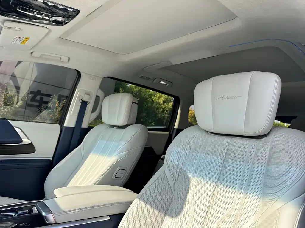 Buick Century 2023 из CN, фото 9
