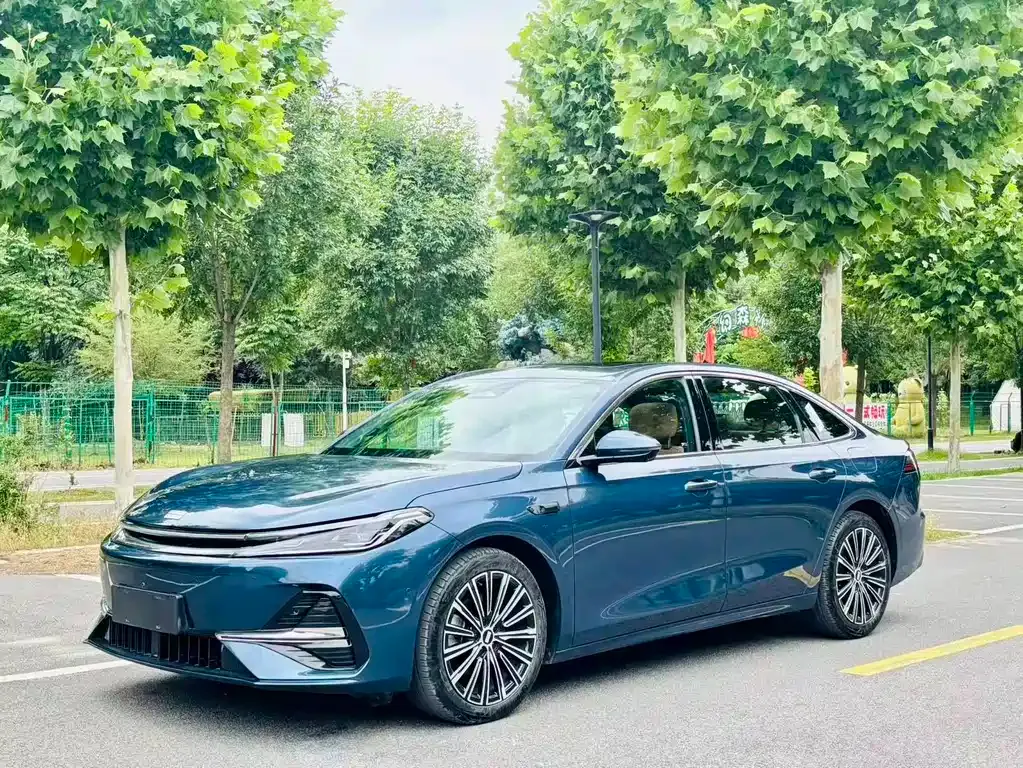 Geely 银河A7 EM