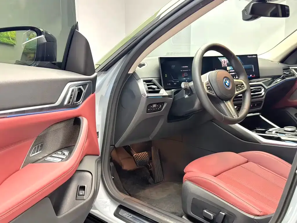 BMW i4 2023 из CN, фото 7