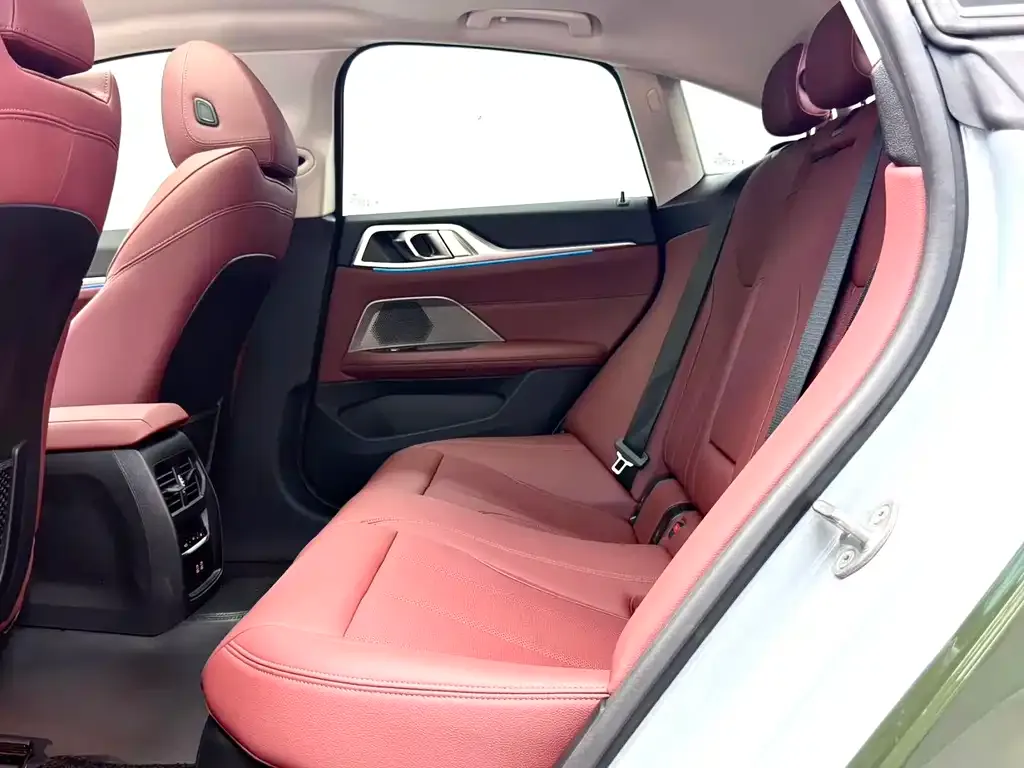 BMW i4 2023 из CN, фото 5