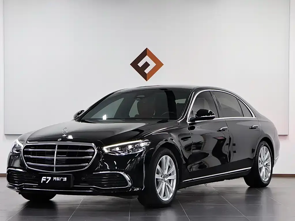 Mercedes-Benz S-Class — фото 1