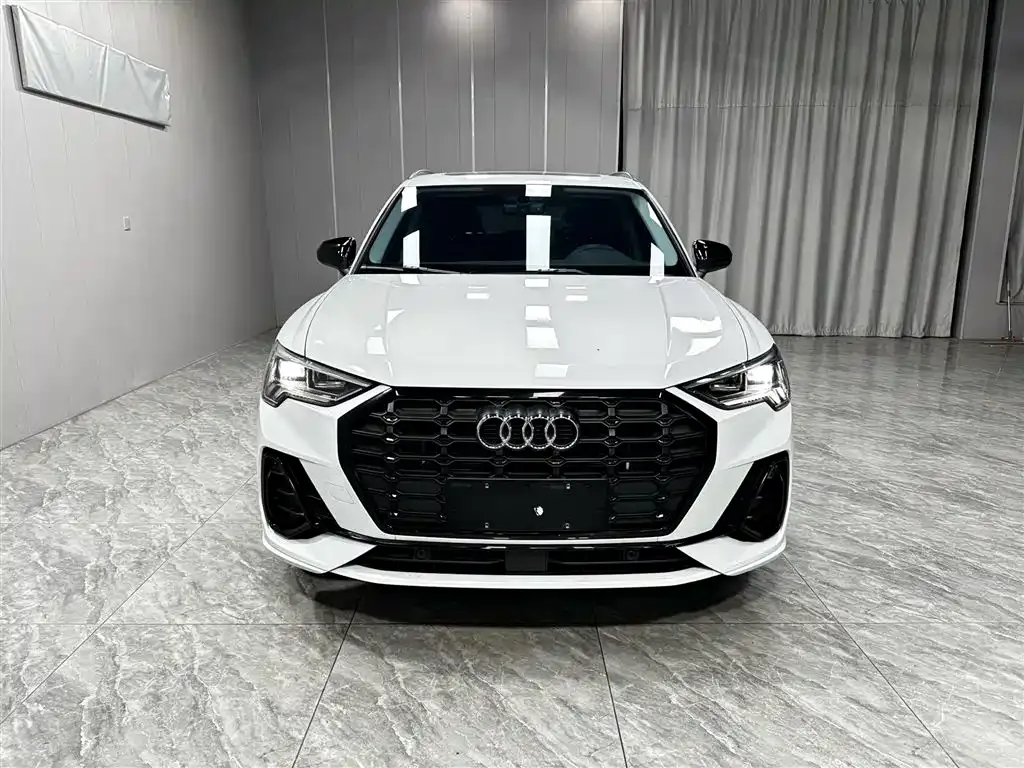 Audi Q3 — фото 3
