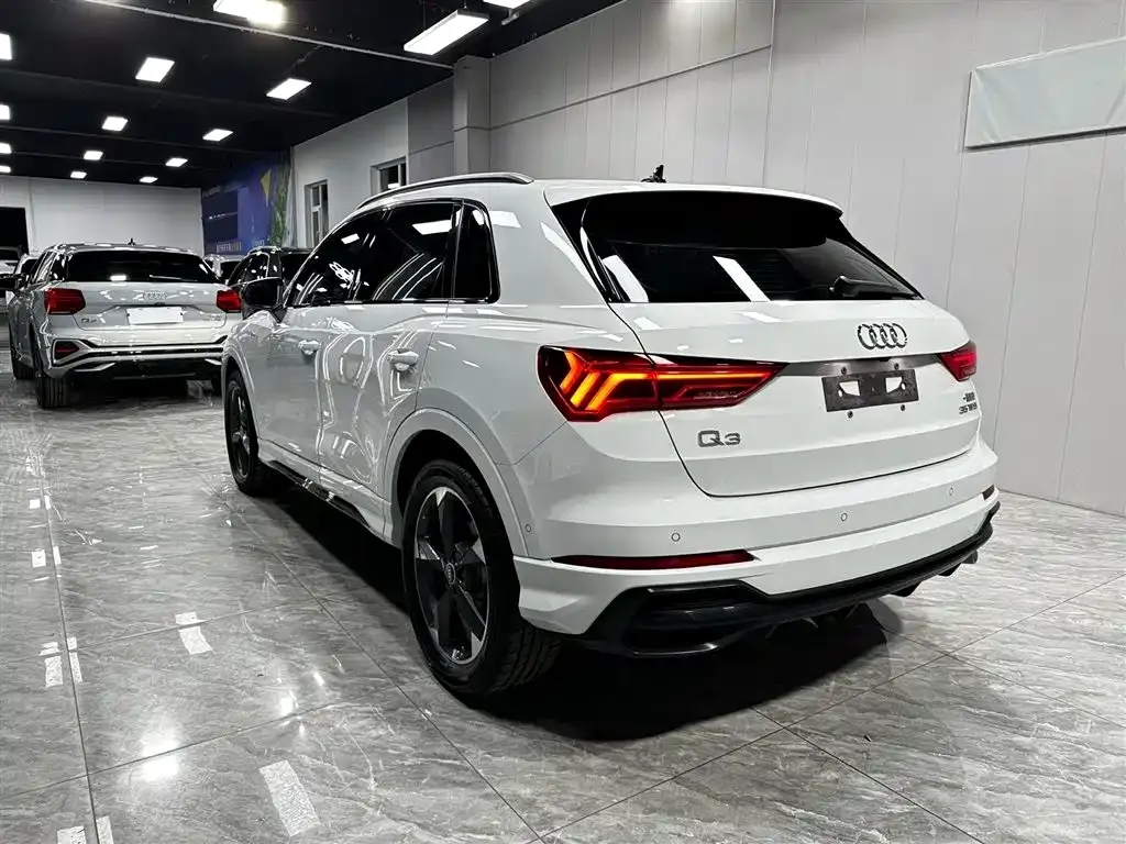 Audi Q3 — фото 6