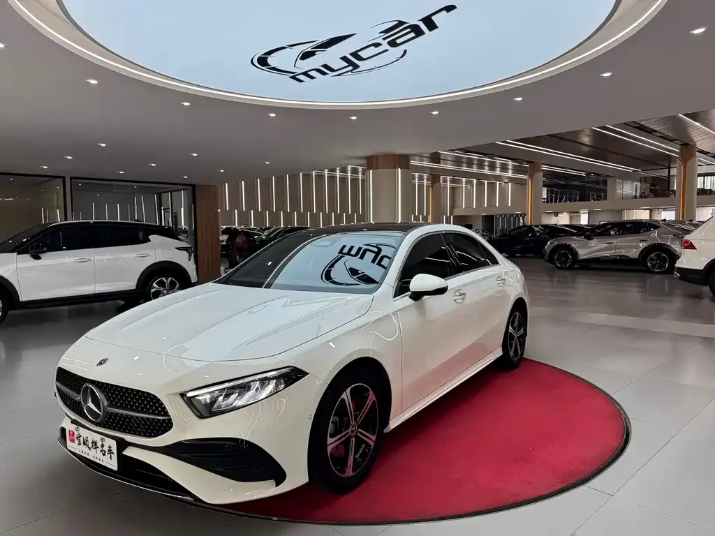Mercedes-Benz A-Class — фото 1