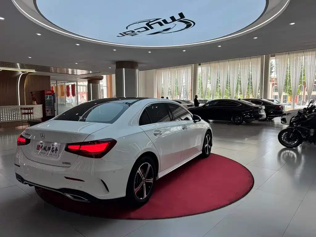 Mercedes-Benz A-Class — фото 2