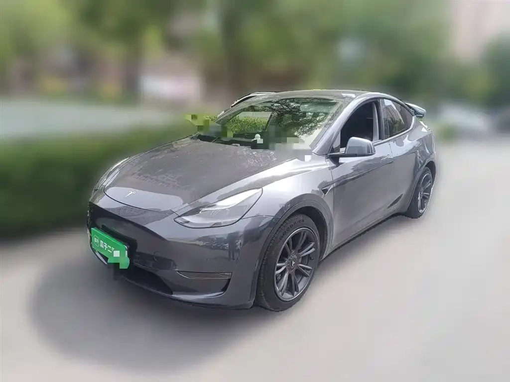 Tesla Model Y — фото 5
