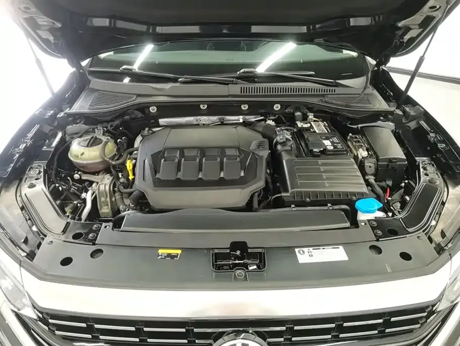 Volkswagen Passat — фото 9