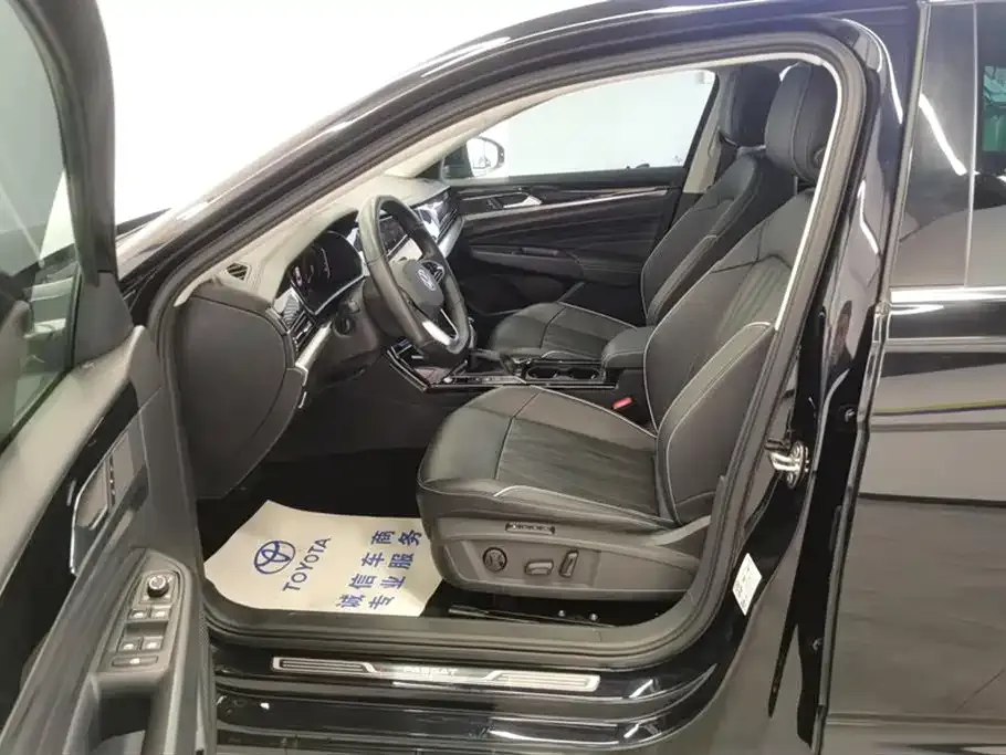 Volkswagen Passat — фото 8