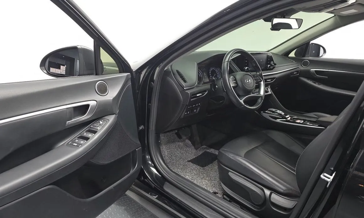 Hyundai Sonata 2022 из KR, фото 2