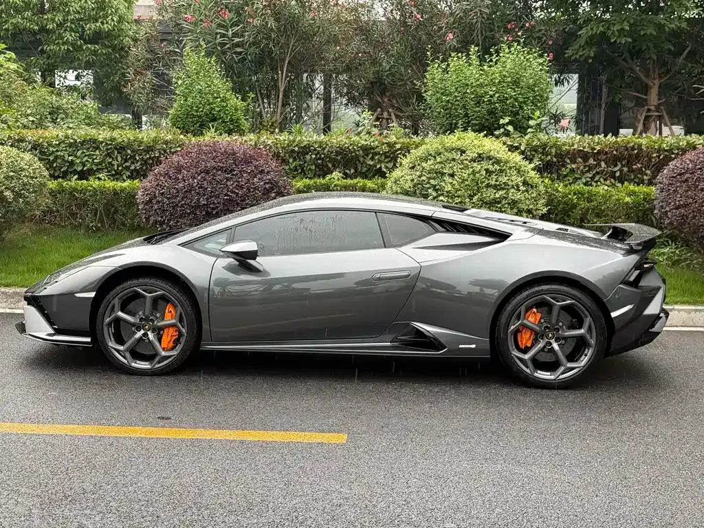 Lamborghini Huracan — фото 7