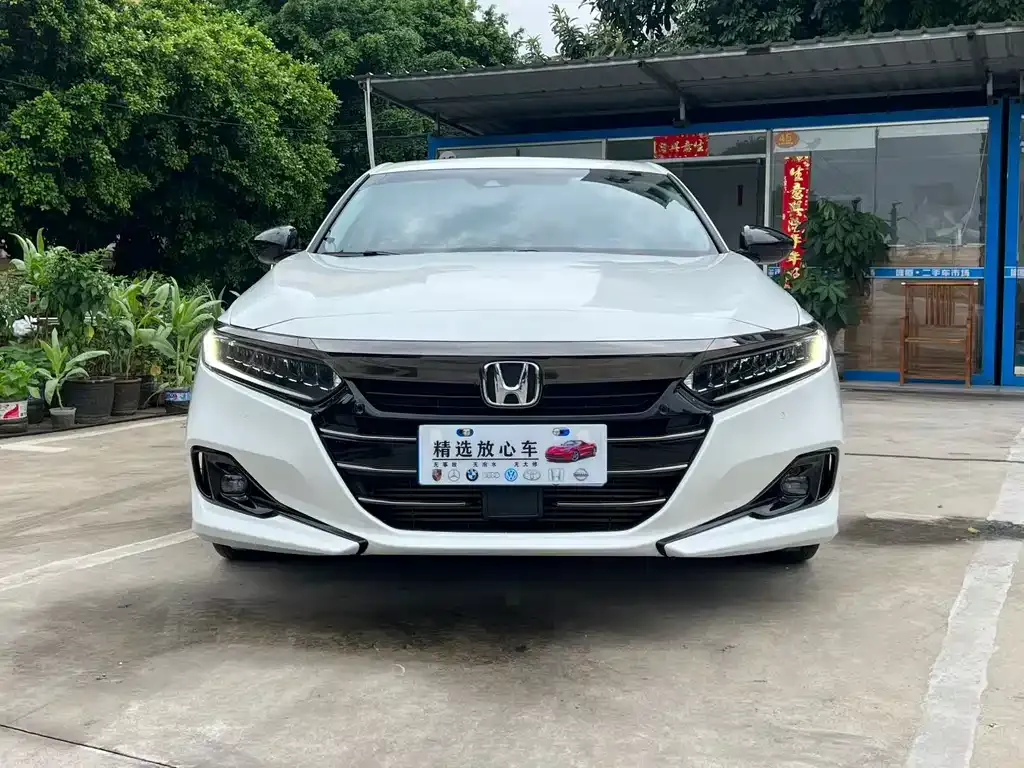 Honda Accord — фото 7