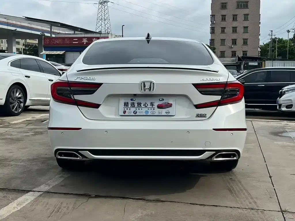 Honda Accord — фото 3
