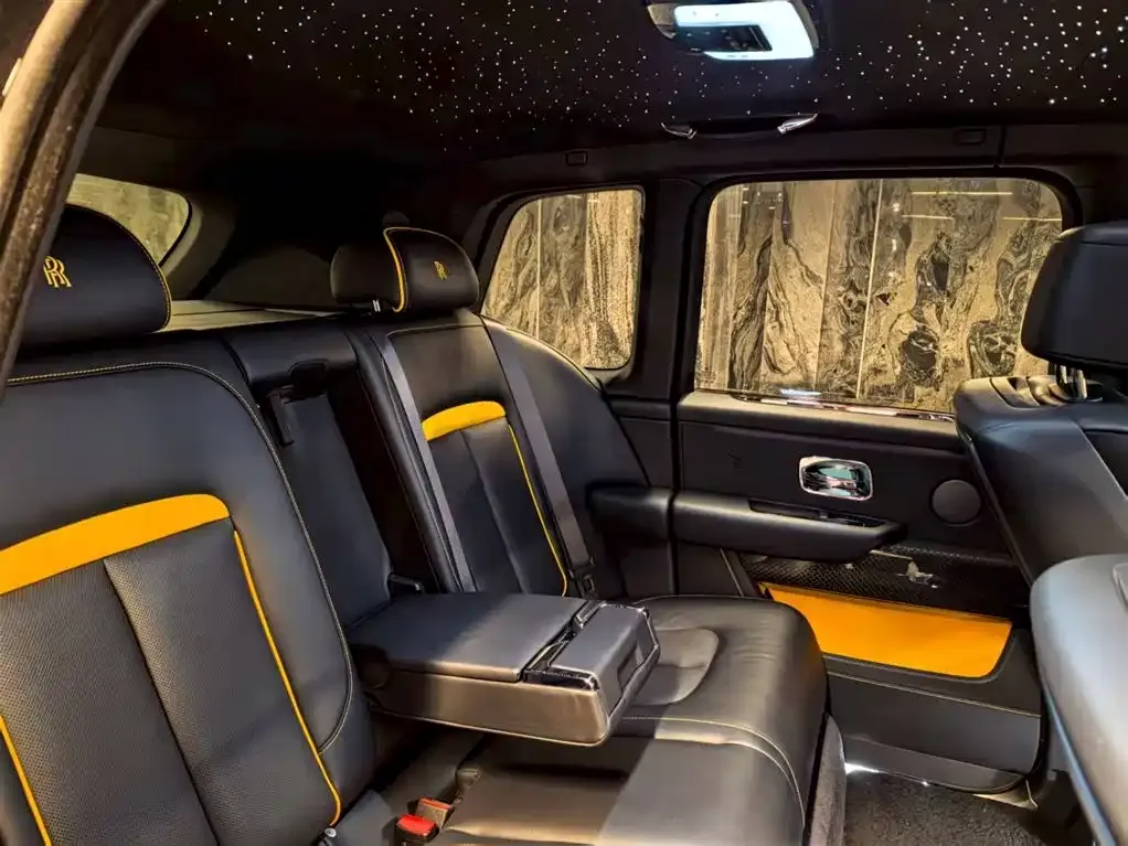 Rolls-Royce Cullinan 2021 из CN, фото 2
