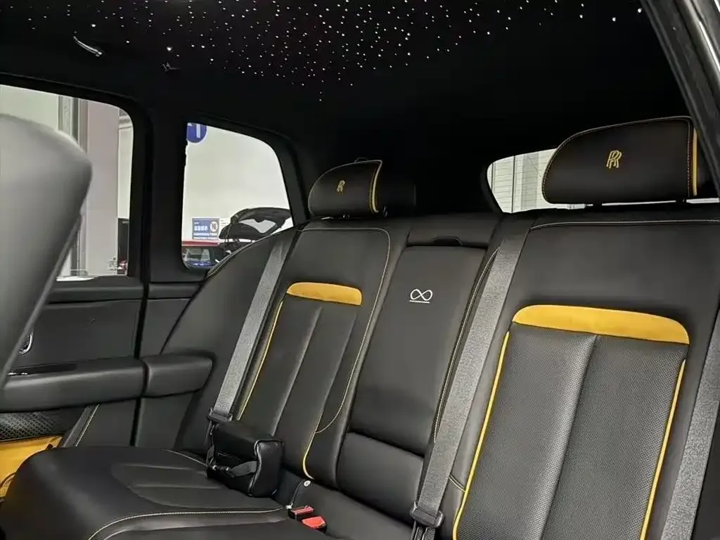 Rolls-Royce Cullinan 2021 из CN, фото 9