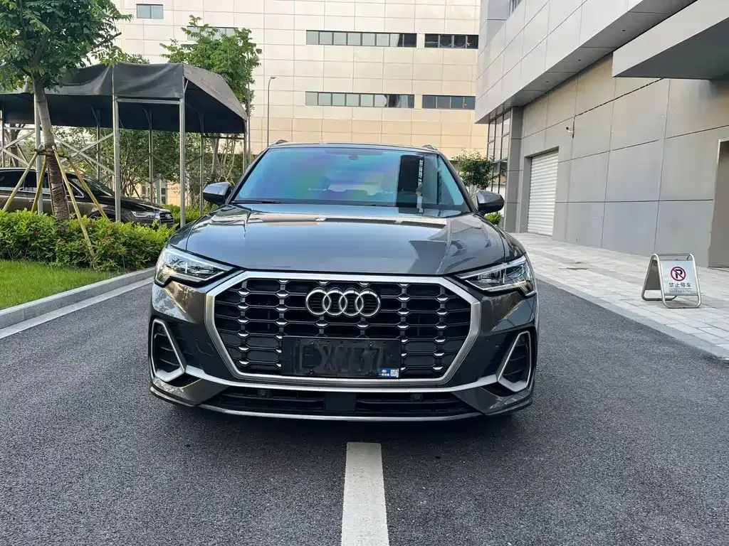 Audi Q3 — фото 6
