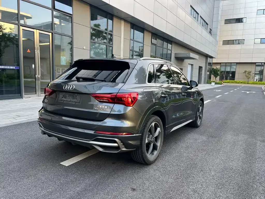 Audi Q3 — фото 8