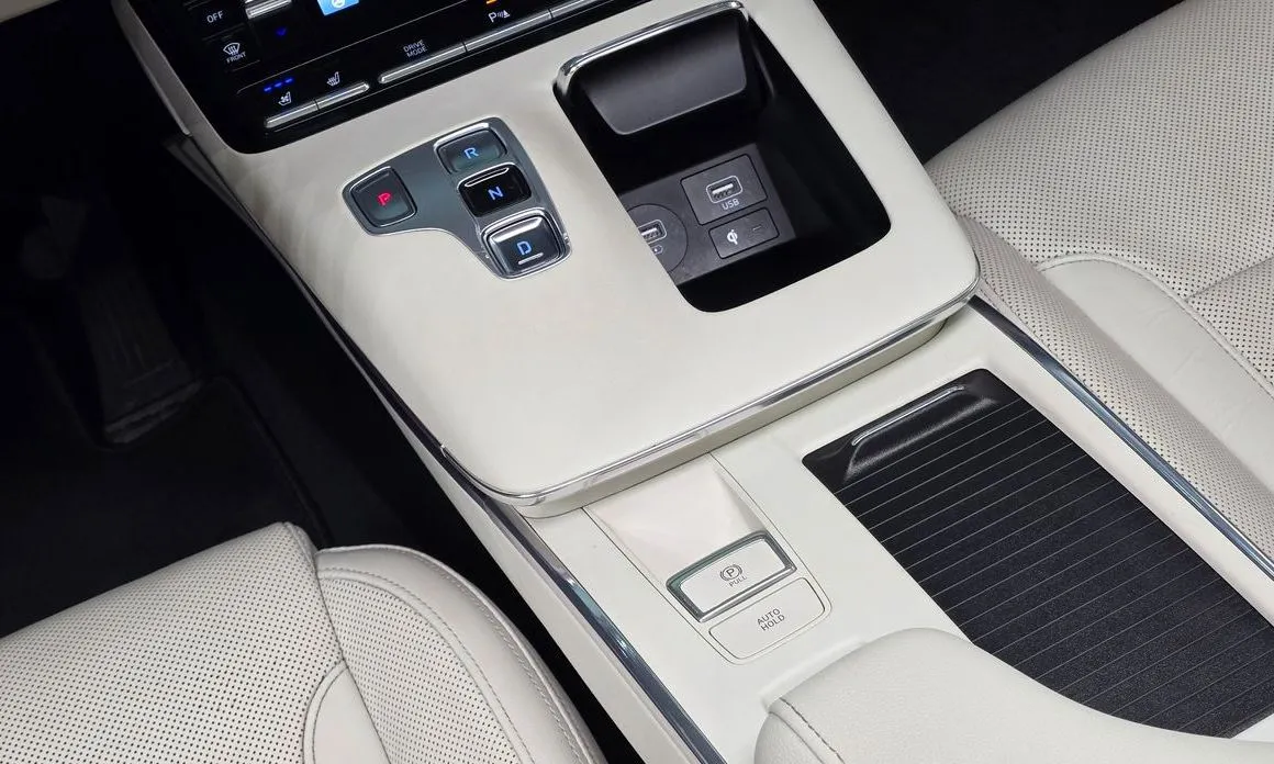 Hyundai Grandeur 2023 из KR, фото 6