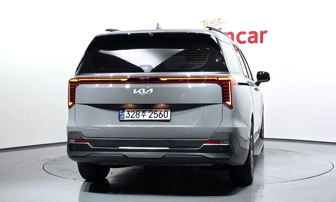 Kia Carnival — фото 2
