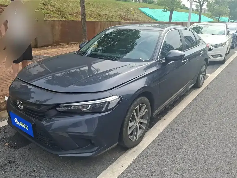 Honda Civic — фото 1