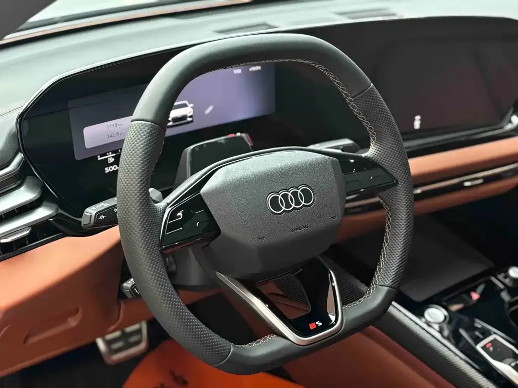 Audi A5L — фото 10