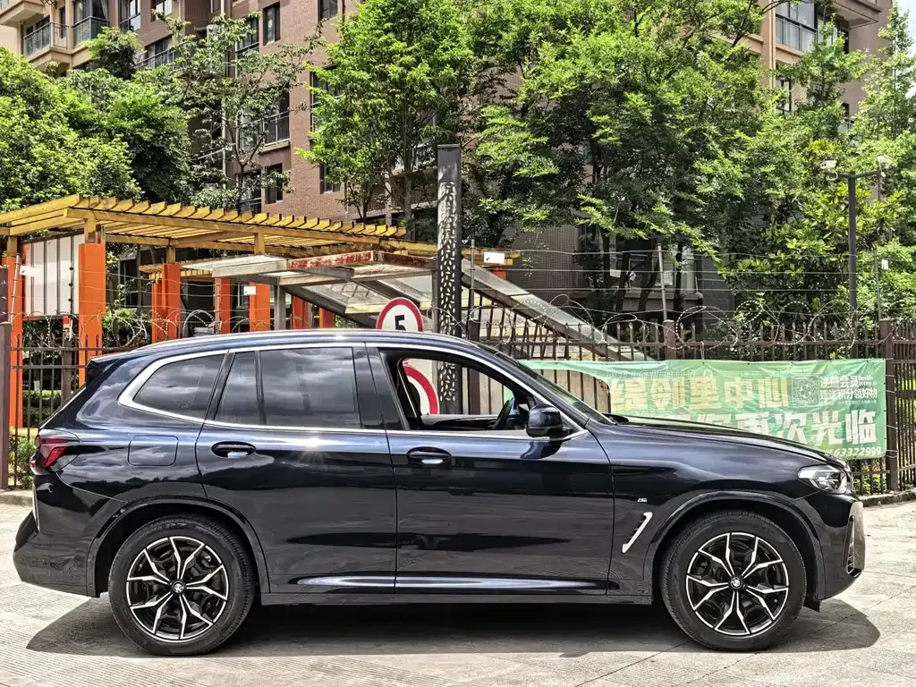 BMW X3 — фото 10