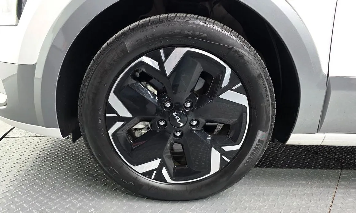 Kia Niro 2023 из KR, фото 10