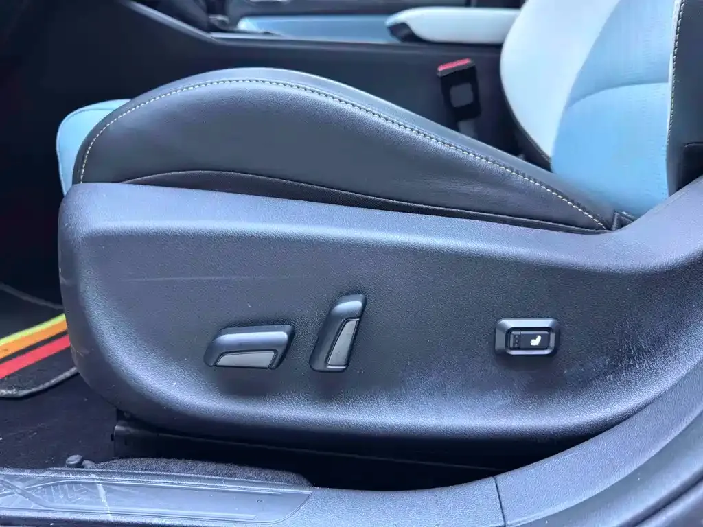 Geely Emgrand S 2022 из CN, фото 6