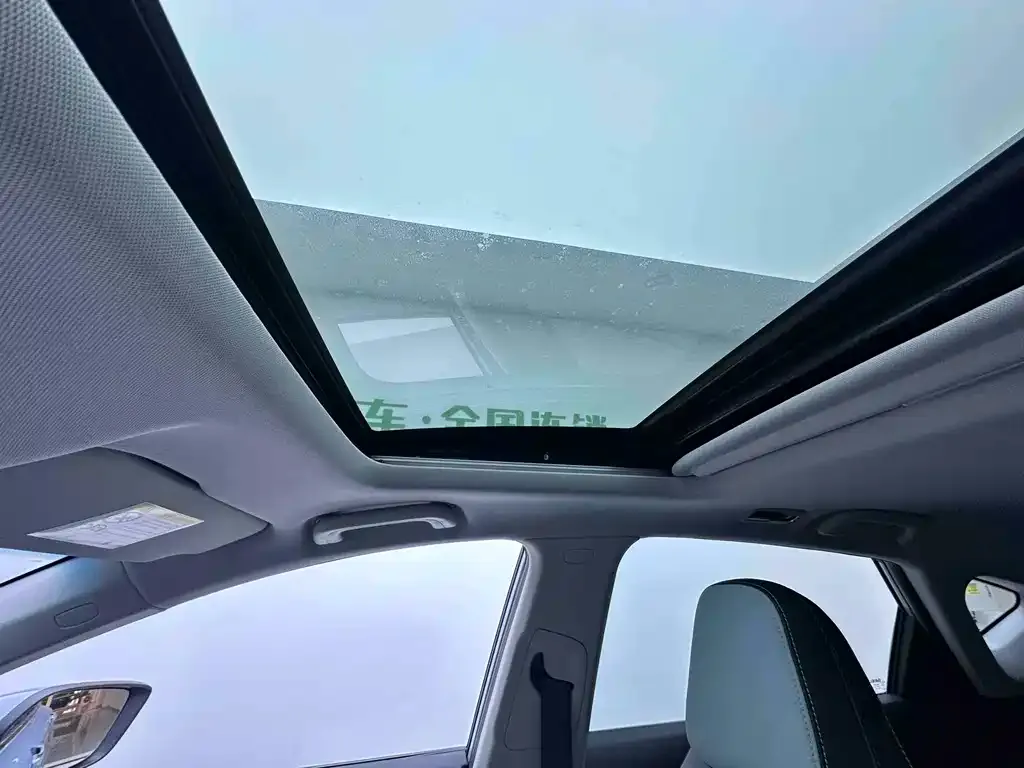 Geely Emgrand S 2022 из CN, фото 3
