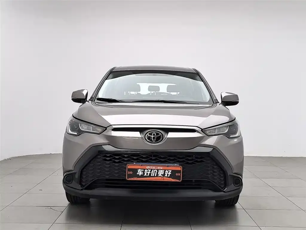 Toyota Frontlander 2023 из CN, фото 3