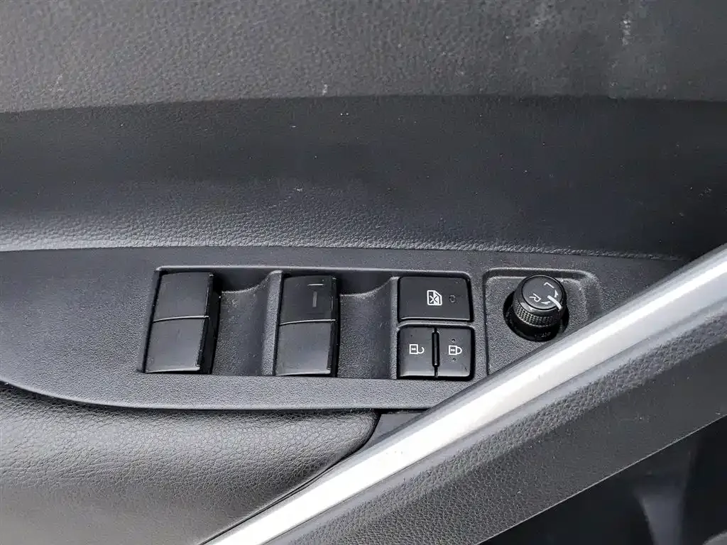 Toyota Frontlander 2023 из CN, фото 9