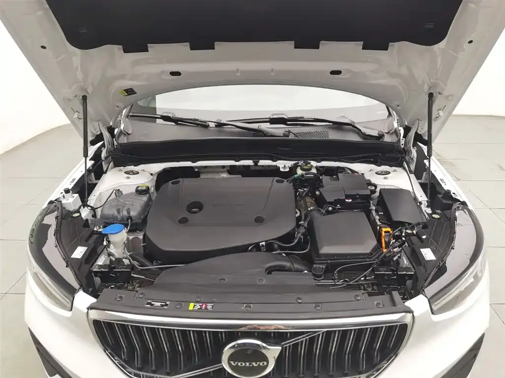 Volvo XC40 2023 из CN, фото 10