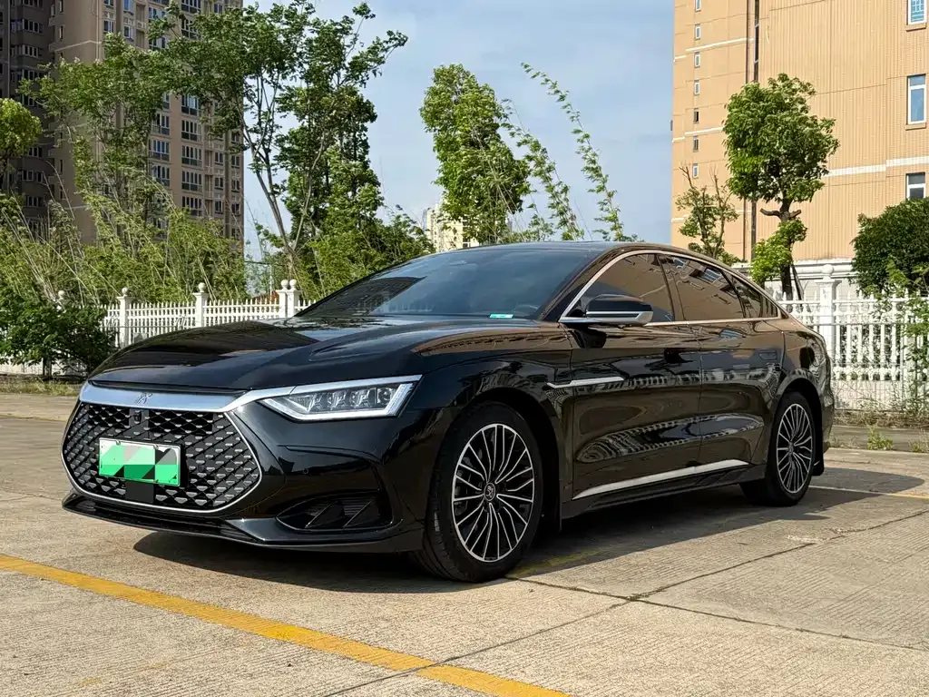 BYD Han — фото 1