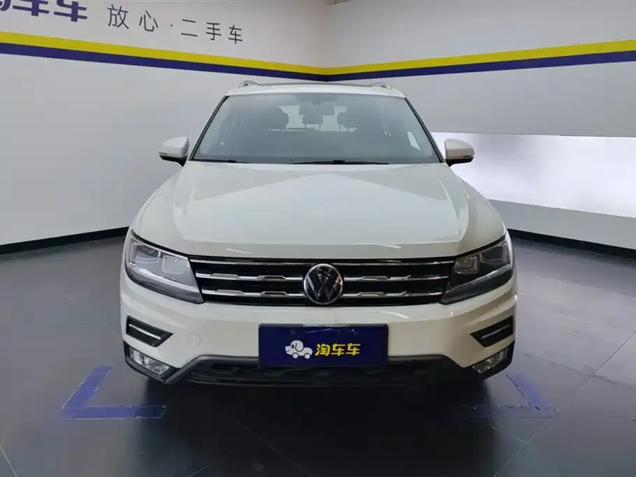 Volkswagen Tiguan L — фото 8