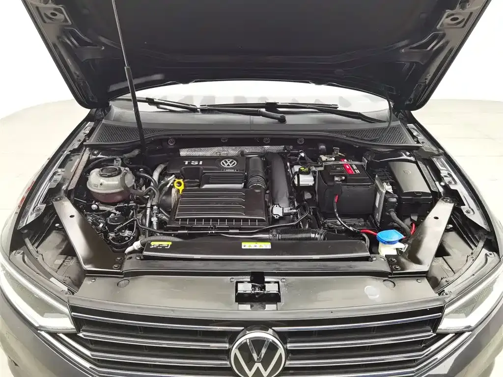 Volkswagen Magotan 2021 из CN, фото 10